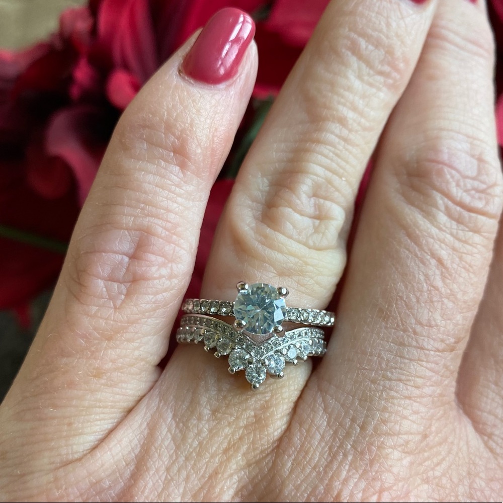 925 Sterling Silver CZ Ring - Picture 7 of 8